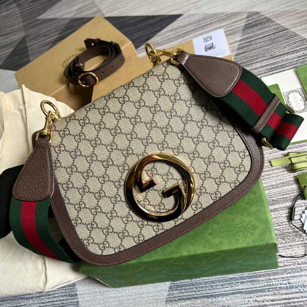 Gucci 699210 Medium Shoulder Bag With Round Interlocking G