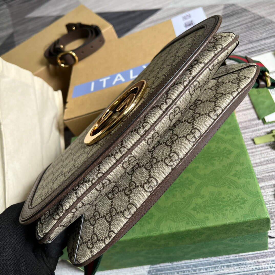 Gucci 699210 Medium Shoulder Bag With Round Interlocking G