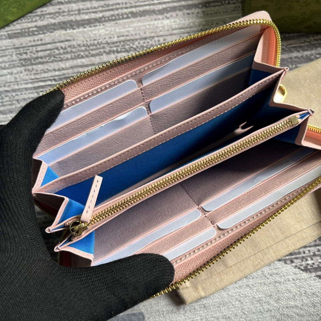 Gucci 772642 Zip Around Wallet With Gucci Script Light Pink