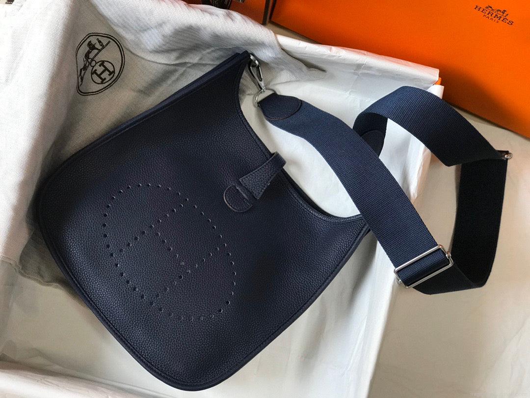 Hermes H083435 Evelyne III 29 Shoulder Bag Silver Hardware Navy Blue