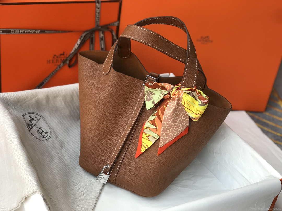 Hermes H056289 Picotin Lock 18 22 Bag H330010