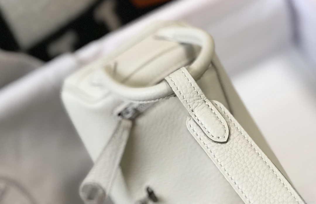 Hermes H079086 Lindy Mini Bag 19cm H231916