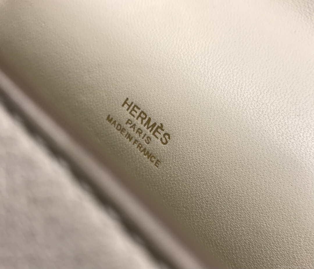 Hermes Kelly Pouchette Swift Leather clutch bag Gold H230266