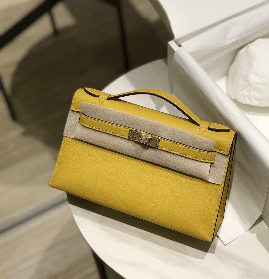 Hermes Kelly Pouchette Swift Leather clutch bag Gold H230269