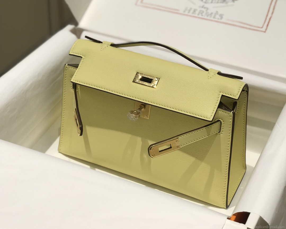 Hermes Kelly Pouchette Swift Leather clutch bag Gold H230272