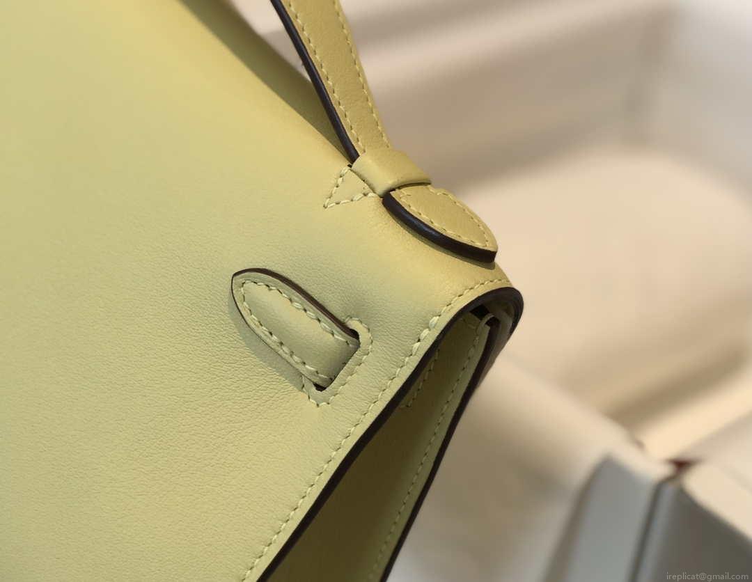 Hermes Kelly Pouchette Swift Leather clutch bag Gold H230272