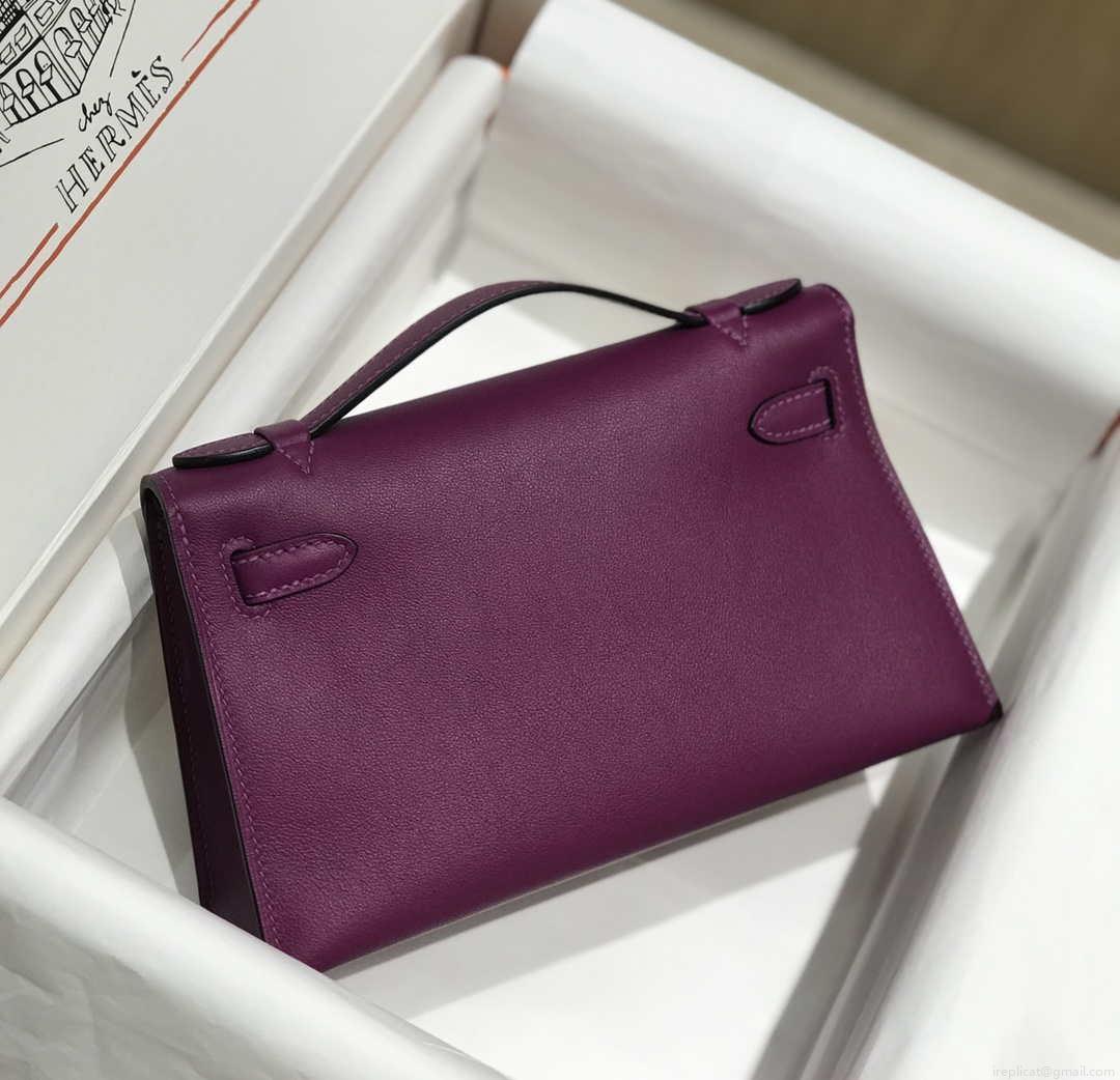 Hermes Kelly Pouchette Swift Leather clutch bag Gold H230273