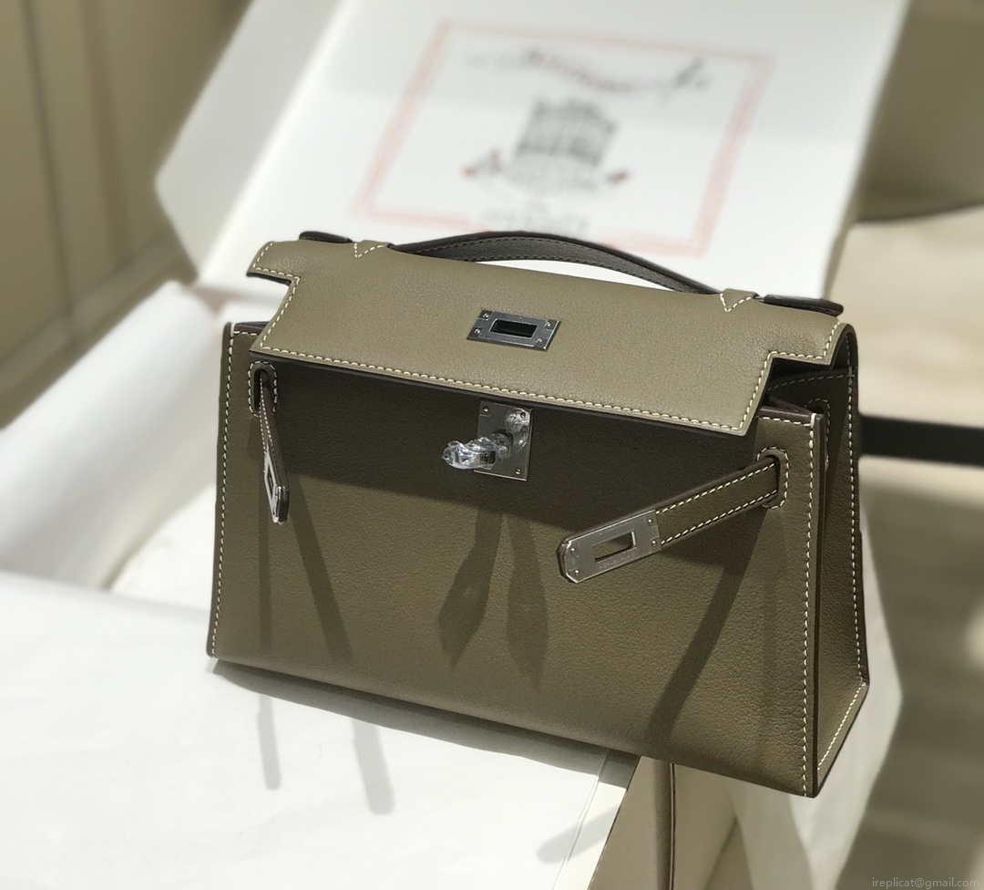 Hermes Kelly Pouchette Swift Leather clutch bag Silver H230262