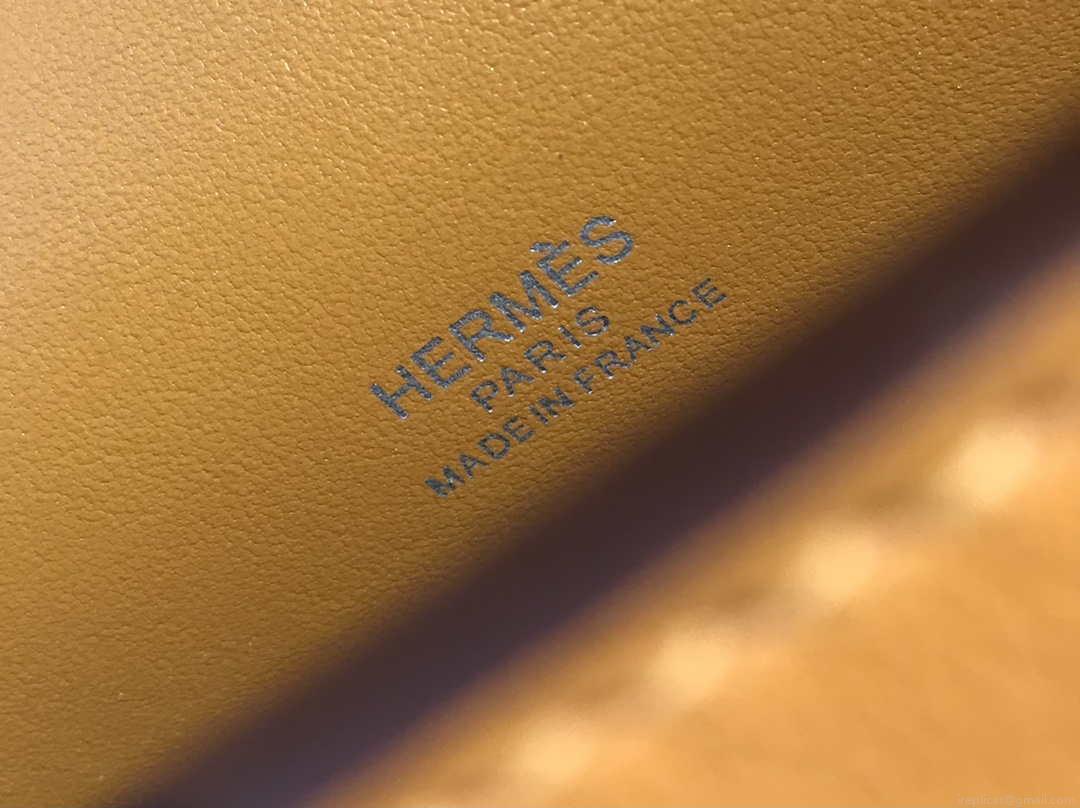Hermes Kelly Pouchette Swift Leather clutch bag Silver H230264