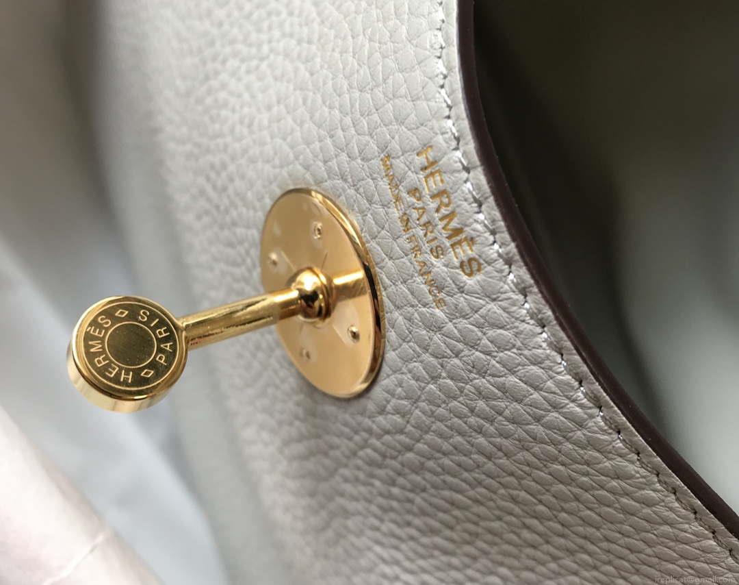 Hermes H073428 Lindy Bag 26 30 H231943