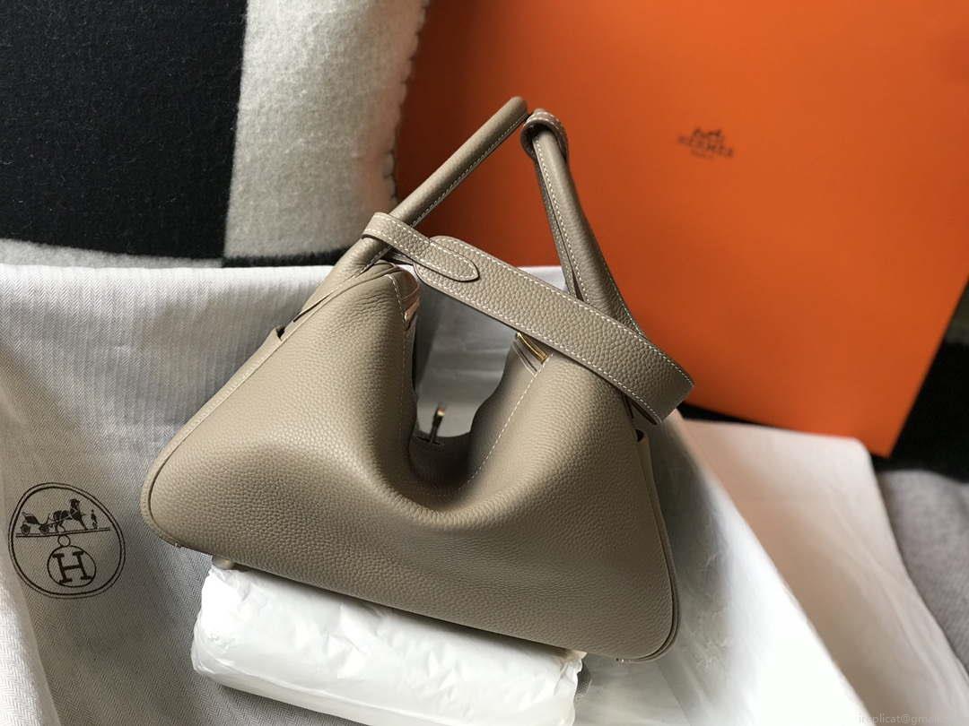 Hermes H073428 Lindy Bag 26 30 H231945
