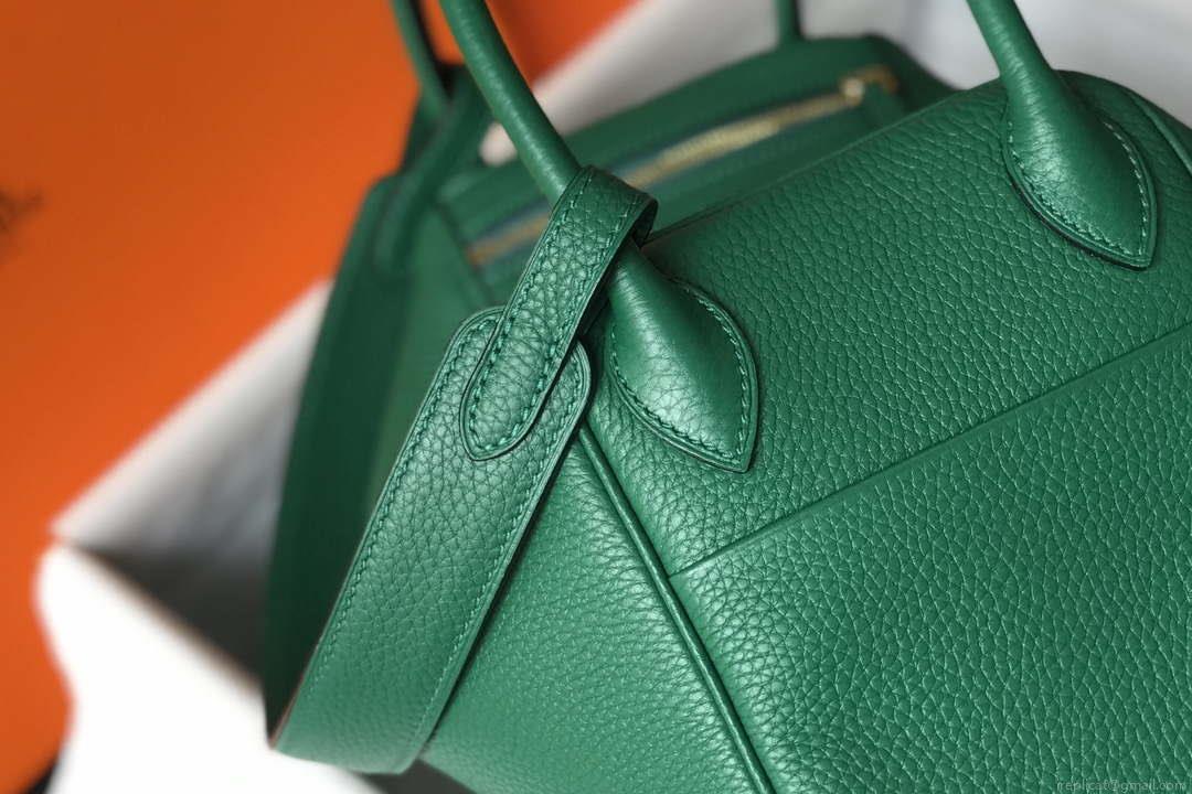 Hermes H073428 Lindy Bag 26 30 H231950