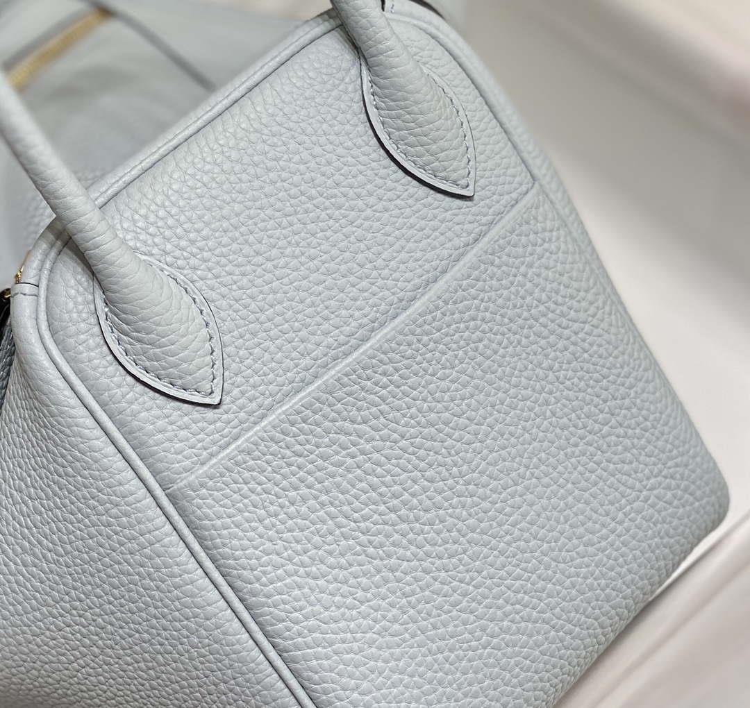 Hermes H073428 Lindy Bag 26 30 H231956