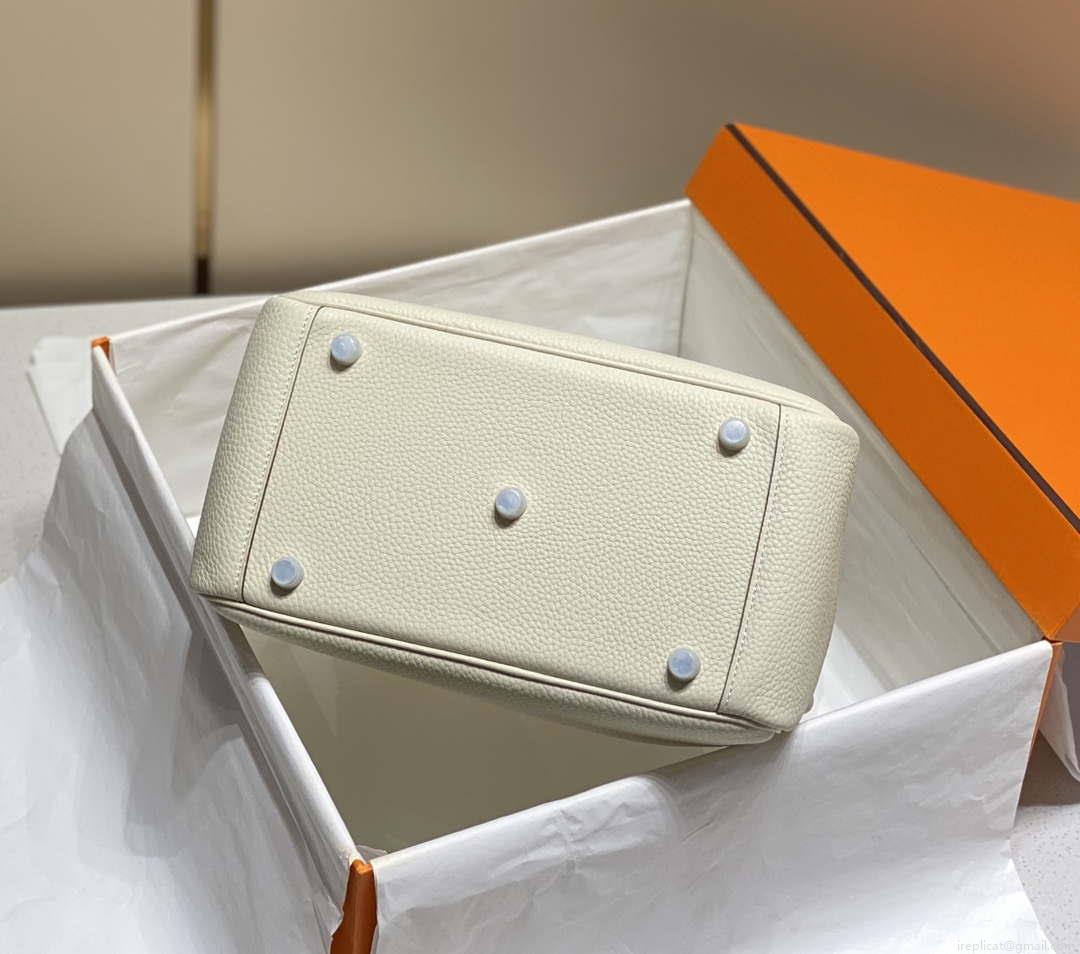 Hermes H073428 Lindy Bag 26 30 H231957