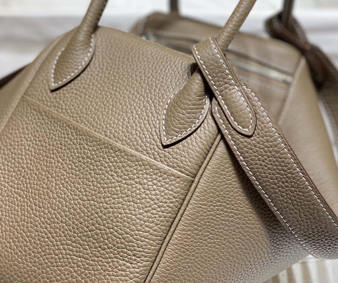 Hermes H073428 Lindy Bag 26 30 H231958