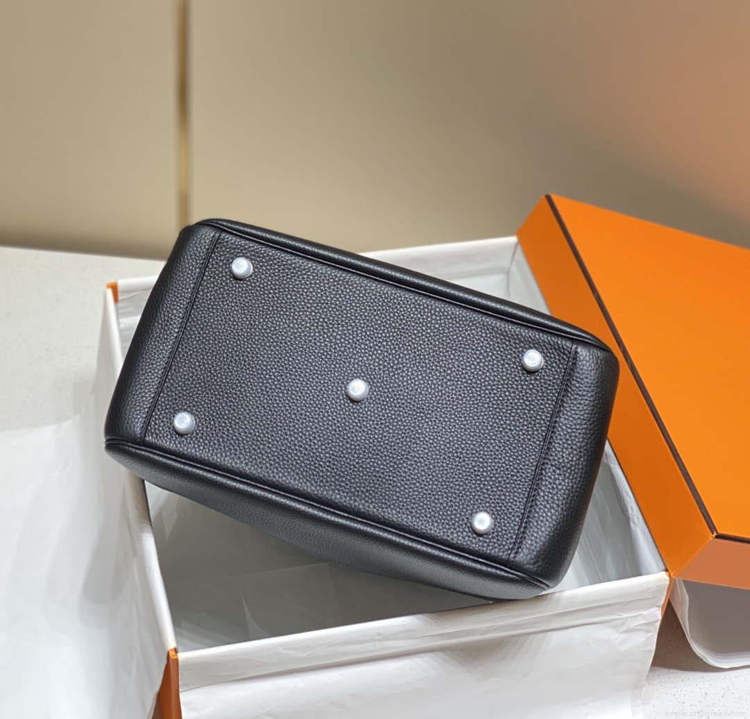 Hermes H073428 Lindy Bag 26 30 H231959