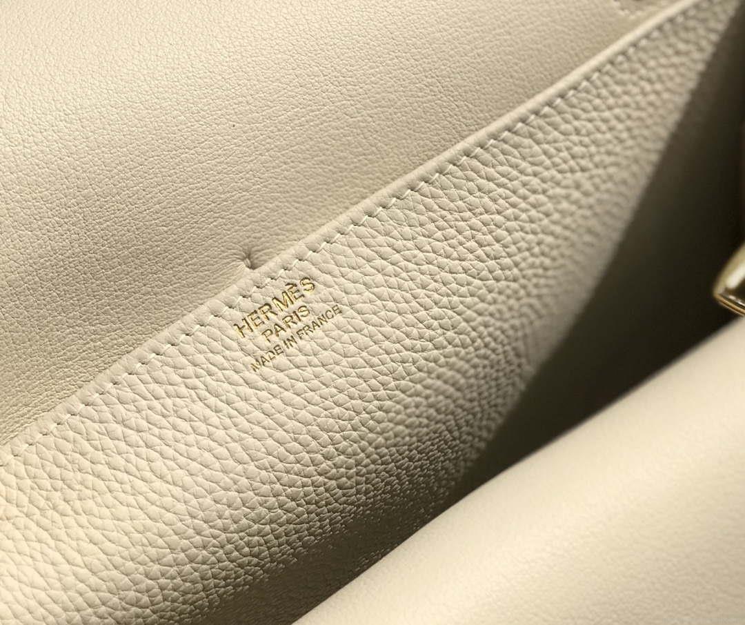 Hermes halzan clemence stamp B Gold H98812