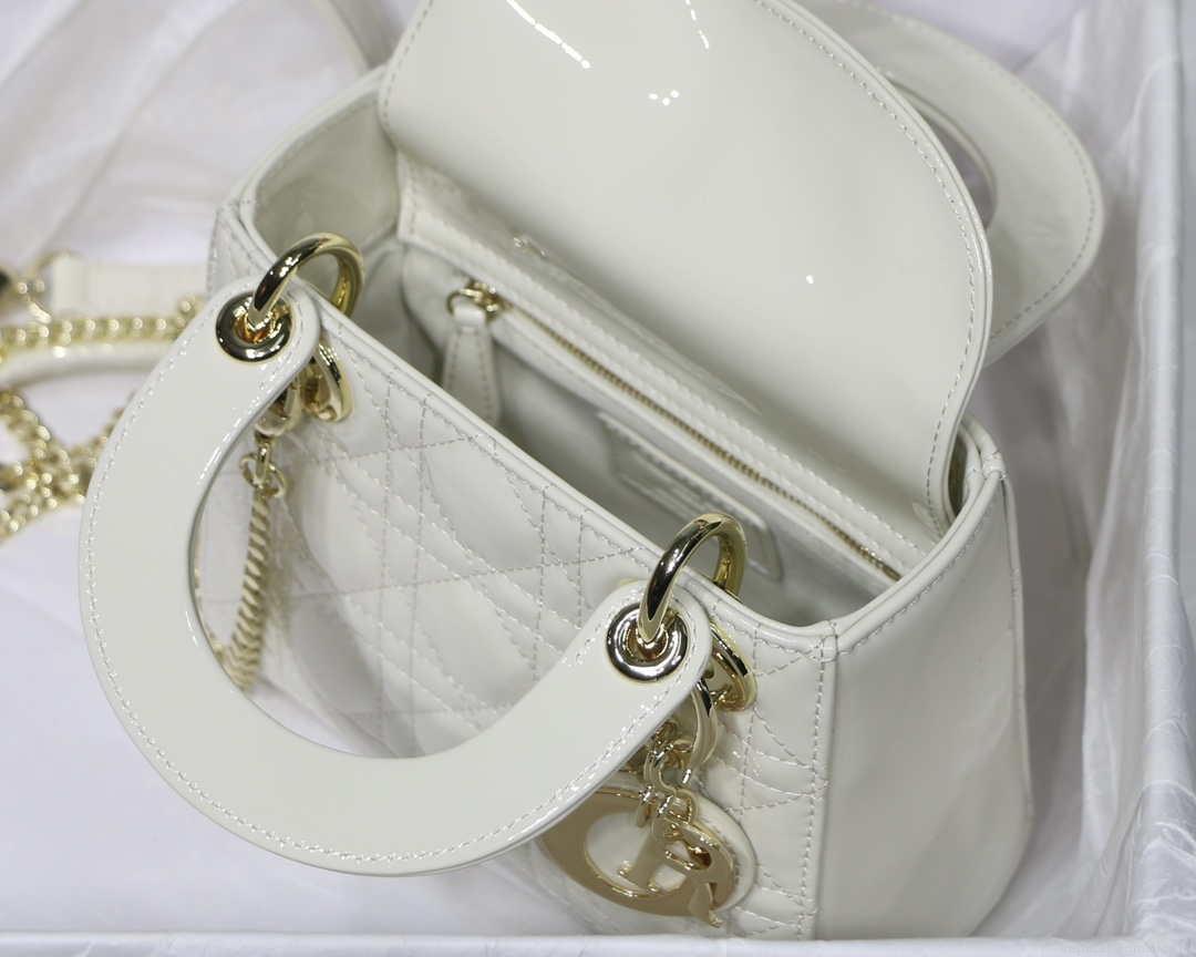 Dior MICRO LADY Dior Bag S0856 White Patent Cannage Lambskin