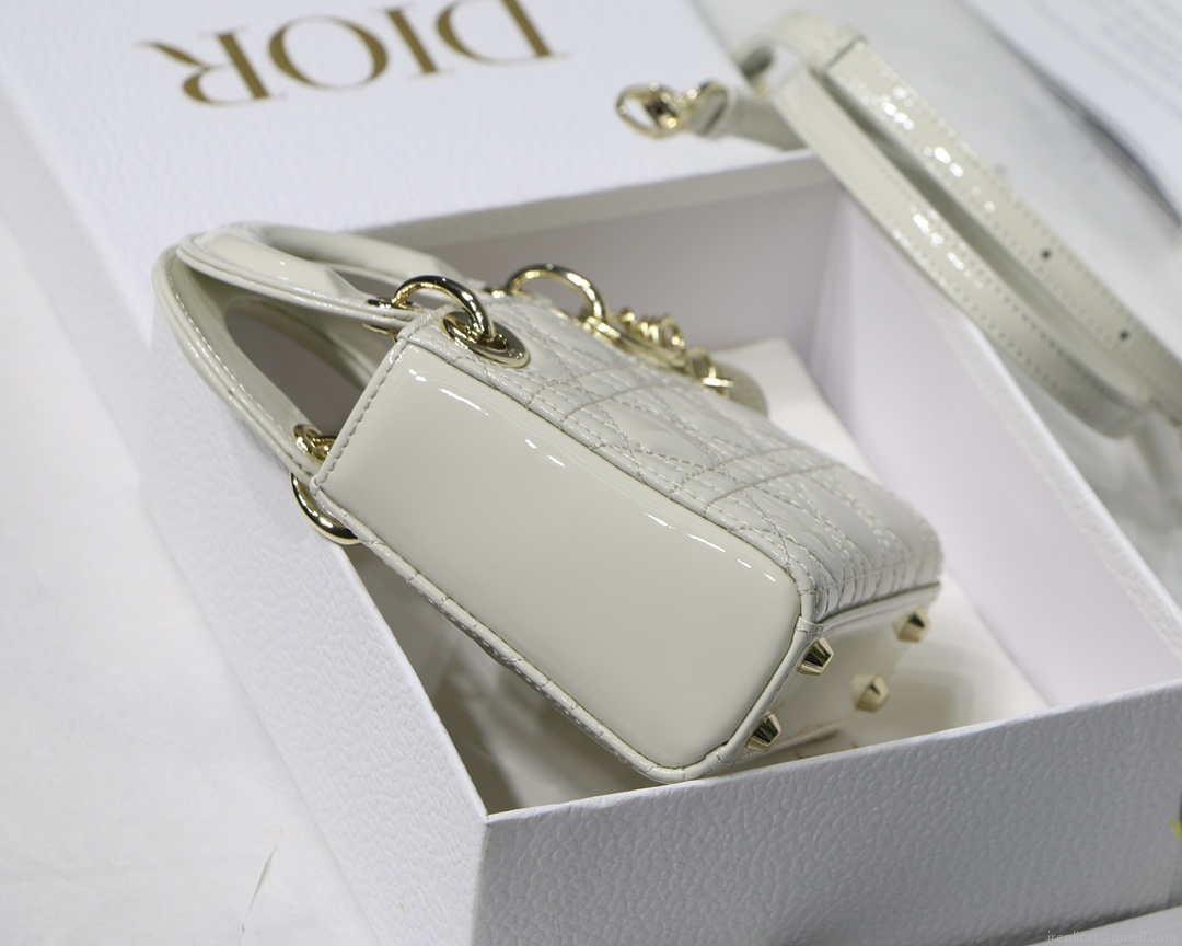 Dior MICRO LADY Dior Bag S0856 White Patent Cannage Lambskin