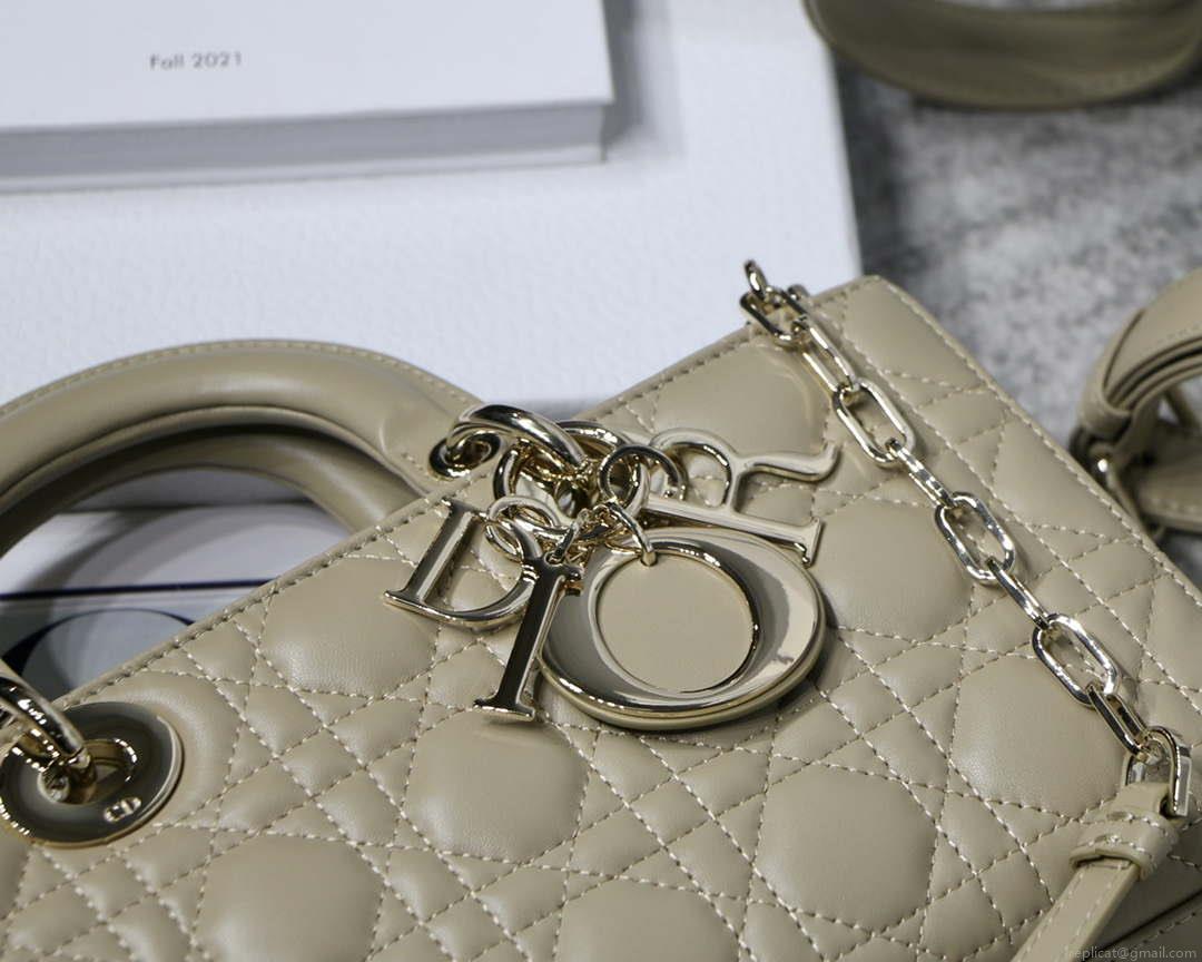 Dior M0540 Medium Lady D-Joy Bag Sand-Colored Cannage Lambskin With Heart Motif