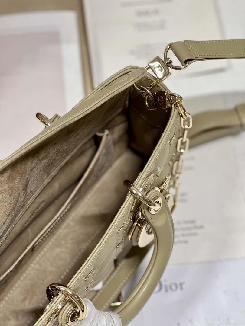 Dior M0540 Medium Lady D-Joy Bag Green Cannage Lambskin with Gold-Finish Butterfly Studs