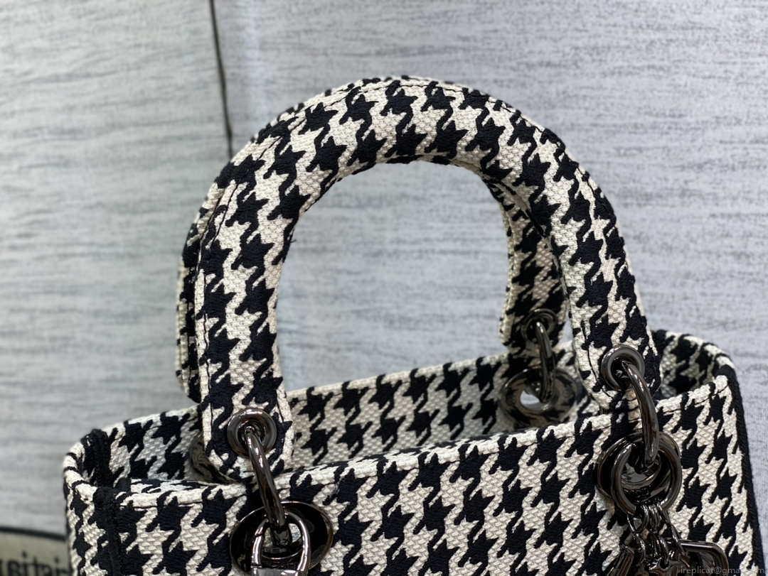 Dior M0565 Medium Lady D-Life Bag Black and White Houndstooth Embroidery