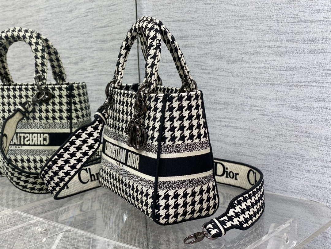 Dior M0565 Medium Lady D-Life Bag Black and White Houndstooth Embroidery