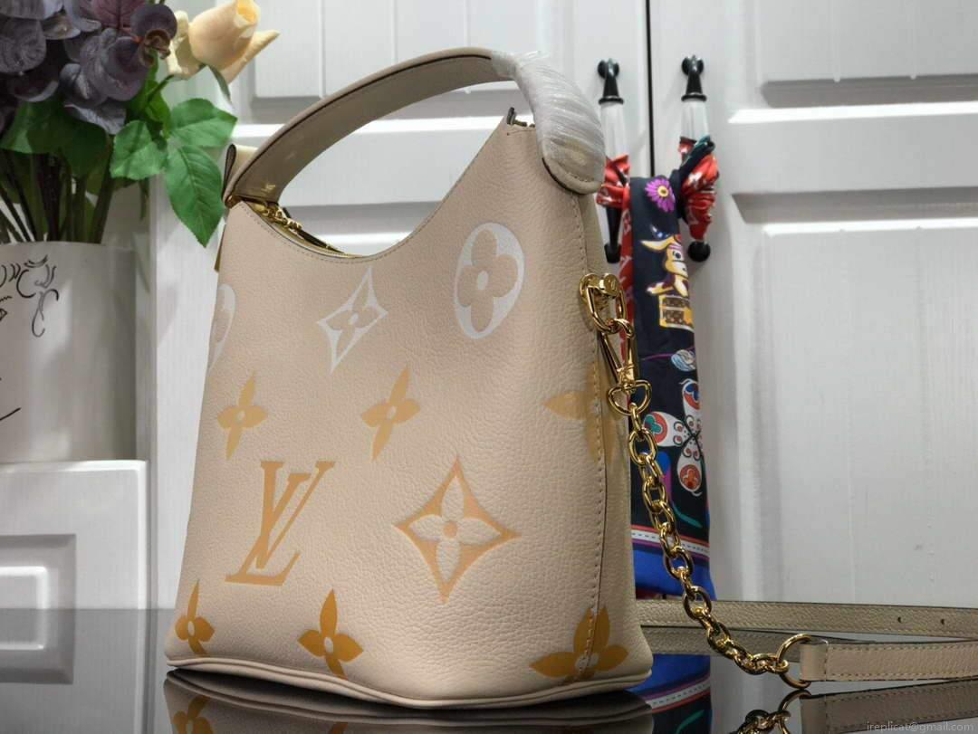 LV M45698 Louis Vuitton Marshmallow Bag M45697 Cream