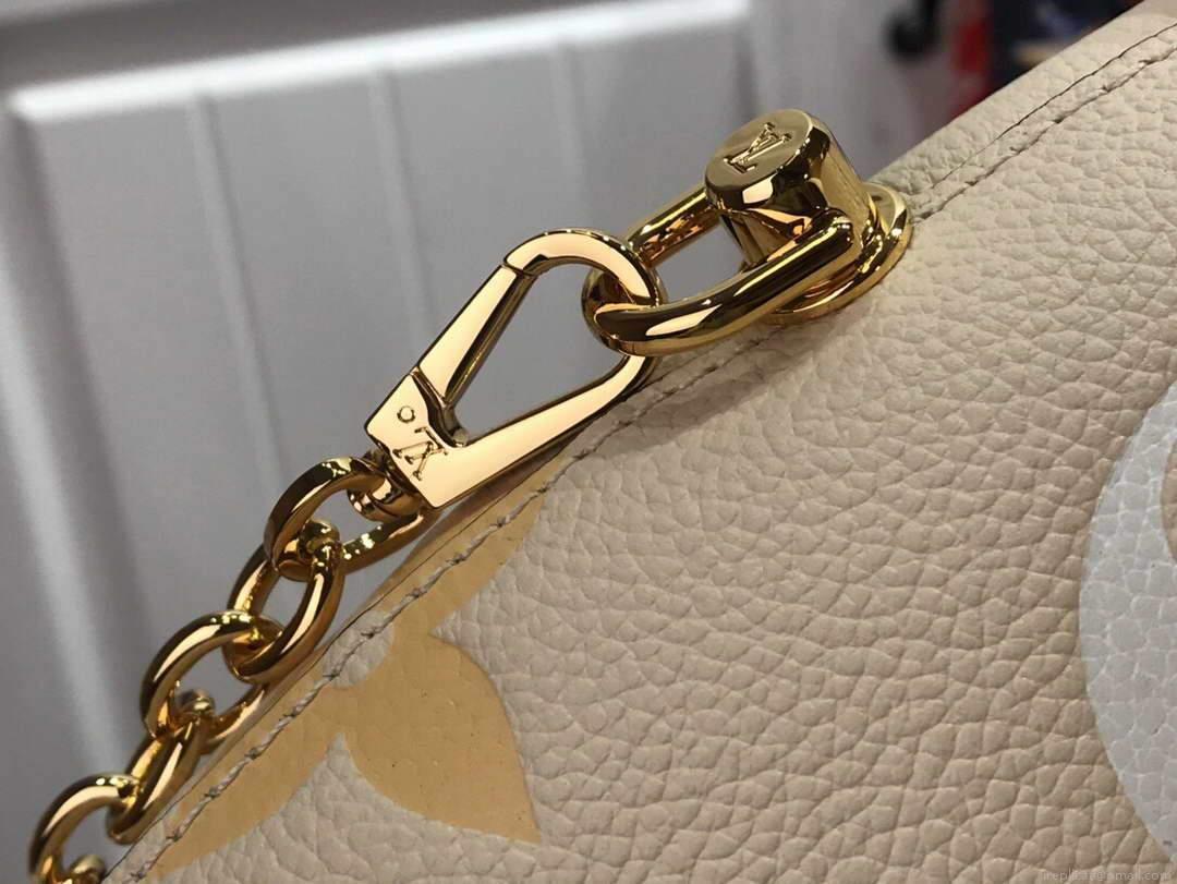 LV M45698 Louis Vuitton Marshmallow Bag M45697 Cream