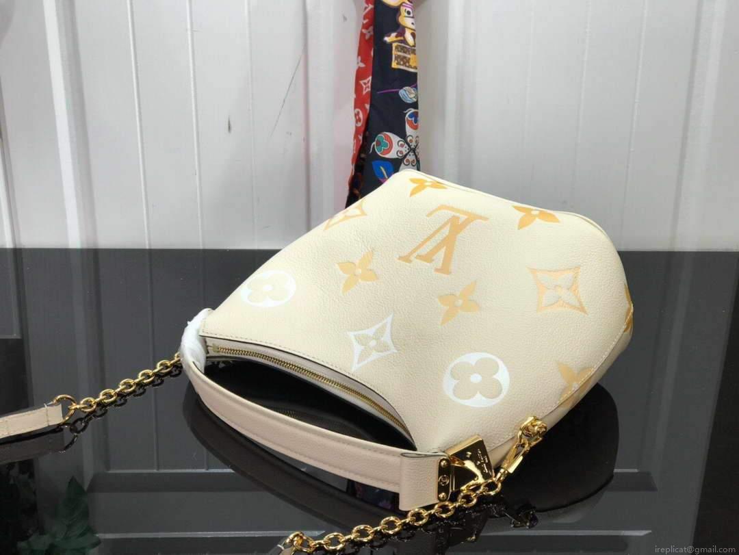 LV M45698 Louis Vuitton Marshmallow Bag M45697 Cream