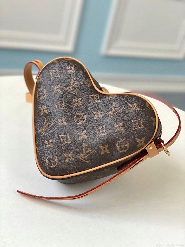 LV M57456 Louis Vuitton Game On Cœur Crossbody Bag Monogram