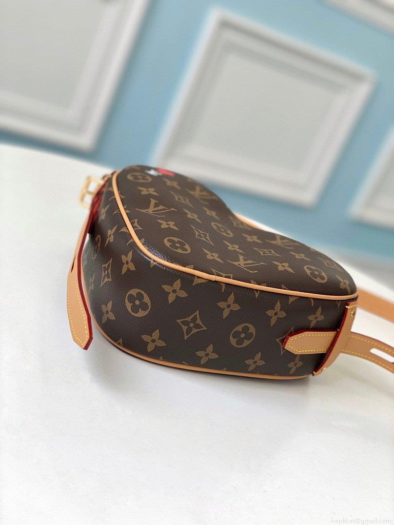 LV M57456 Louis Vuitton Game On Cœur Crossbody Bag Monogram