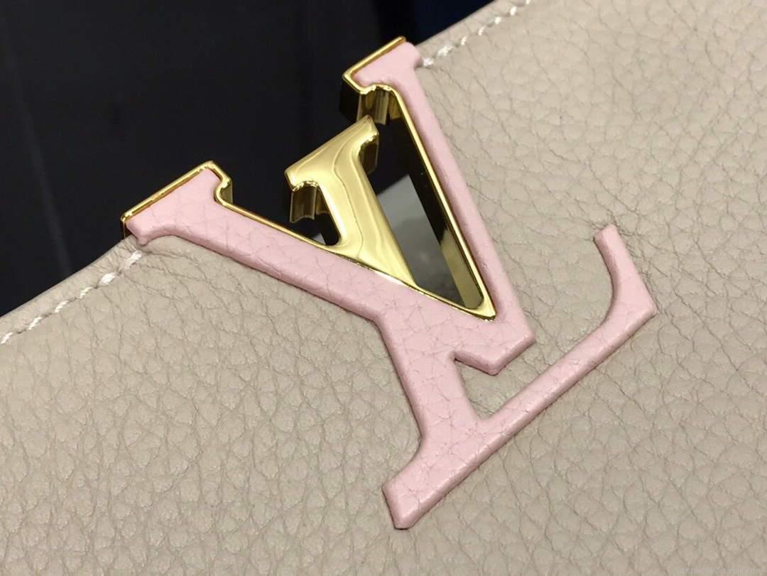 LV M57523 Louis Vuitton Capucines MM Handbag Gray Pink