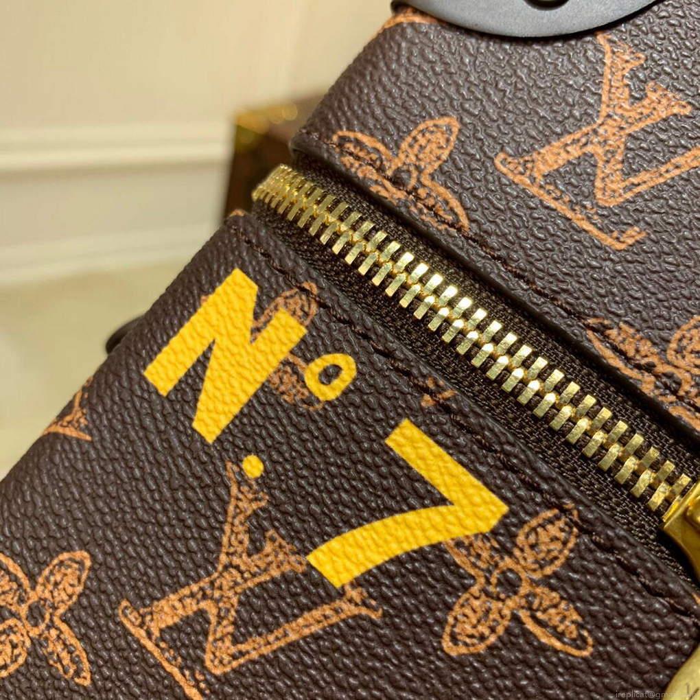 LV M59664 Louis Vuitton Vertical Box Trunk