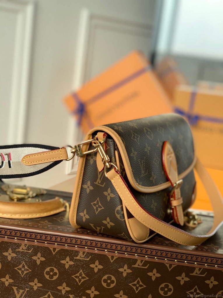 LV M45985 Louis Vuitton Diane Bag Monogram M46049