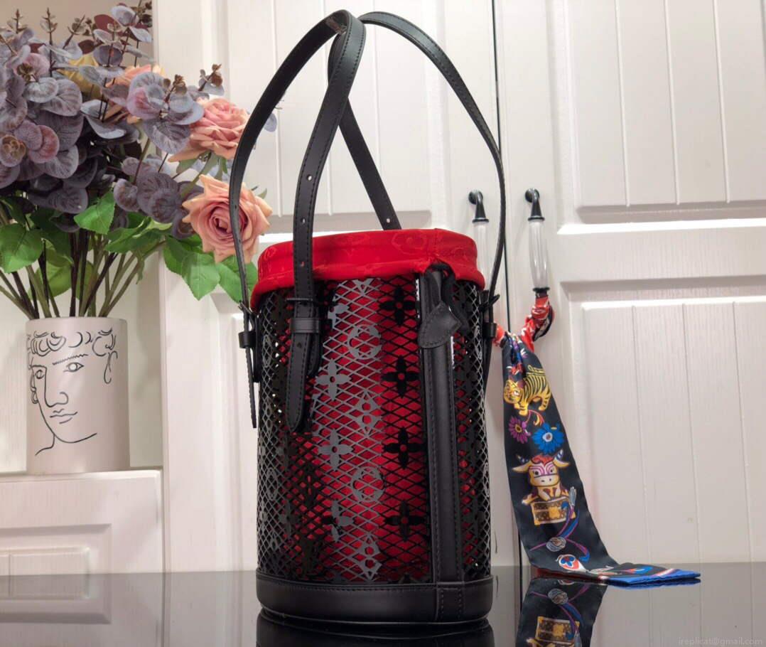 LV M20352 Louis Vuitton Bucket PM Bag Black