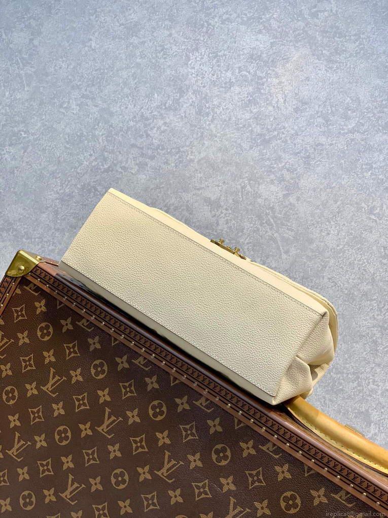 LV M46041 Louis Vuitton Madeleine MM Handbag Crème Beige