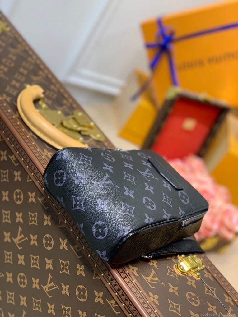 LV M30741 Louis Vuitton Outdoor Slingbag Black