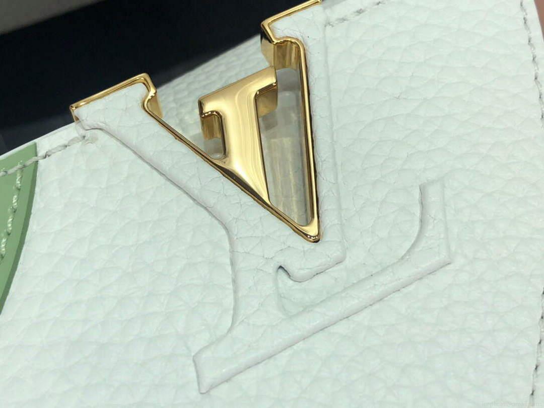 LV M59864 Louis Vuitton Capucines Mini Bag