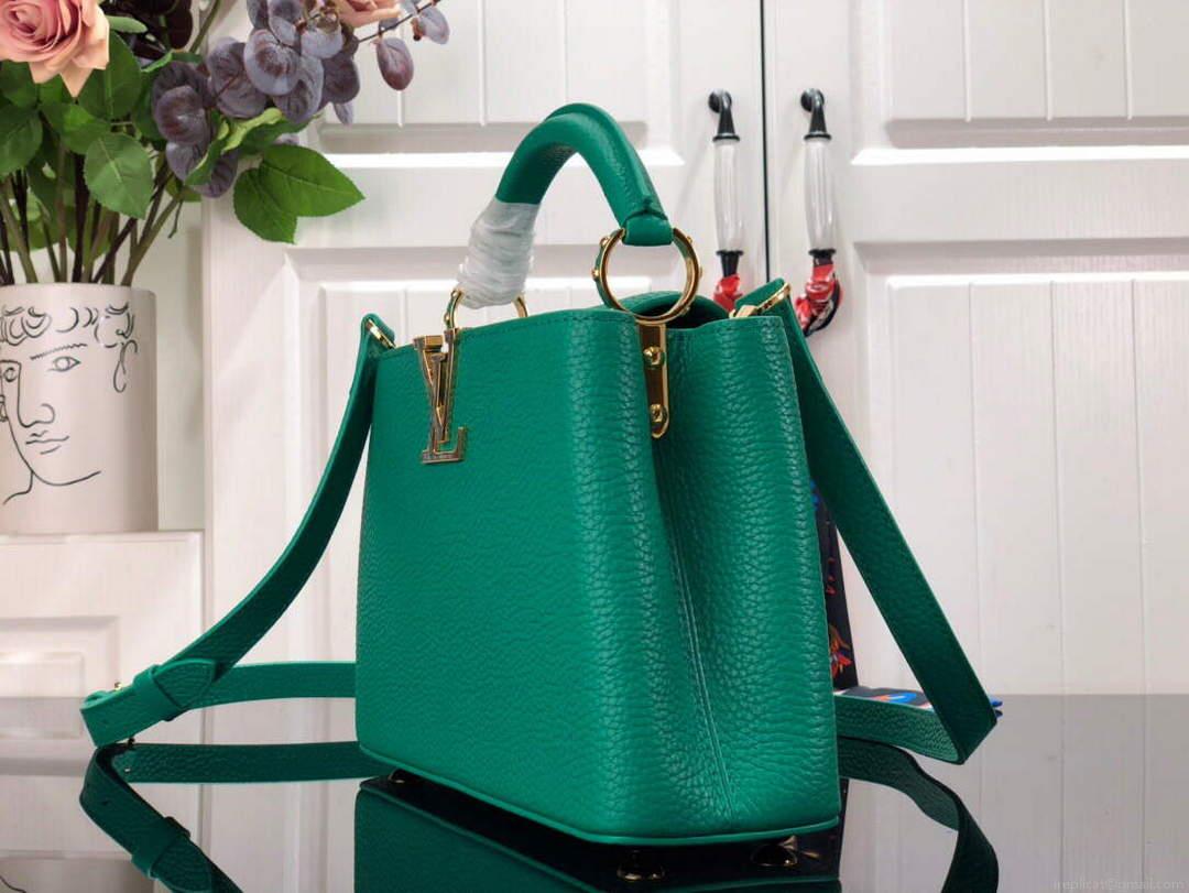 LV M59066 Louis Vuitton Capucines BB Handbag Green