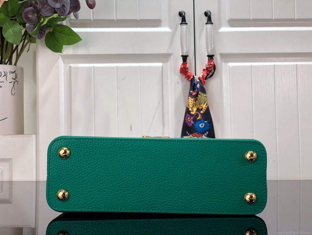 LV M59066 Louis Vuitton Capucines BB Handbag Green