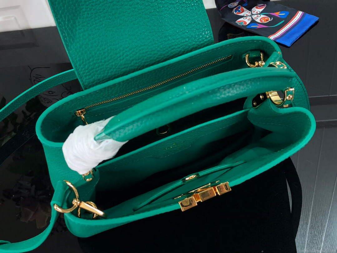 LV M59066 Louis Vuitton Capucines BB Handbag Green