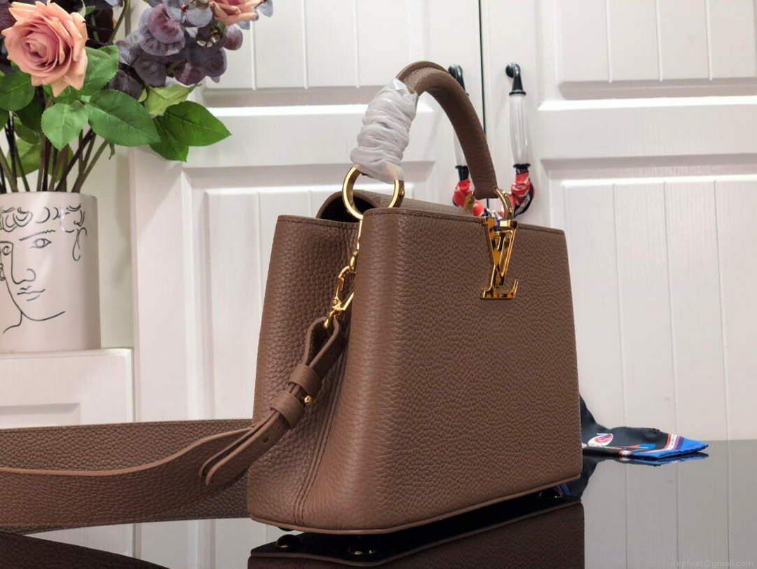 LV M59066 Louis Vuitton Capucines BB Handbag Light Brown