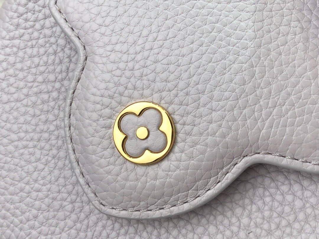 LV M56071 Louis Vuitton Capucines Mini Handbag Taro Purple