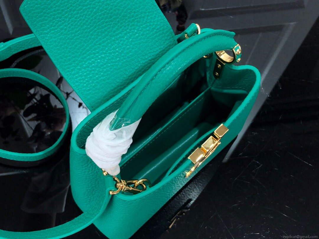 LV M56071 Louis Vuitton Capucines Mini Handbag Green