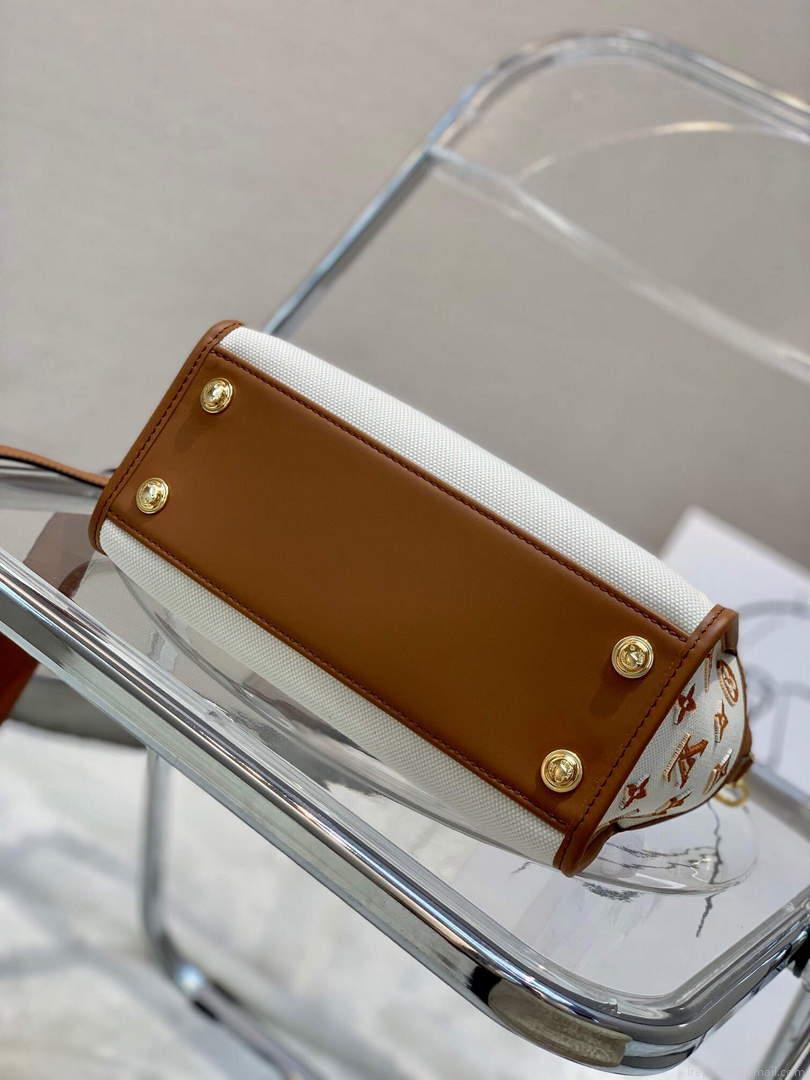 LV M59905 Louis Vuitton On My Side PM Tote Bag