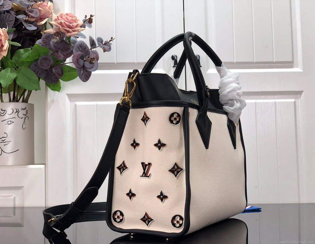 LV M59842 Louis Vuitton On My Side MM Tote Bag Black