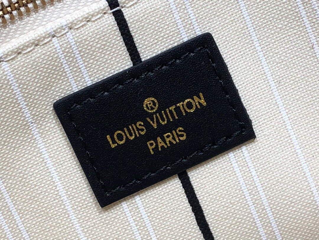 LV M59842 Louis Vuitton On My Side MM Tote Bag Black