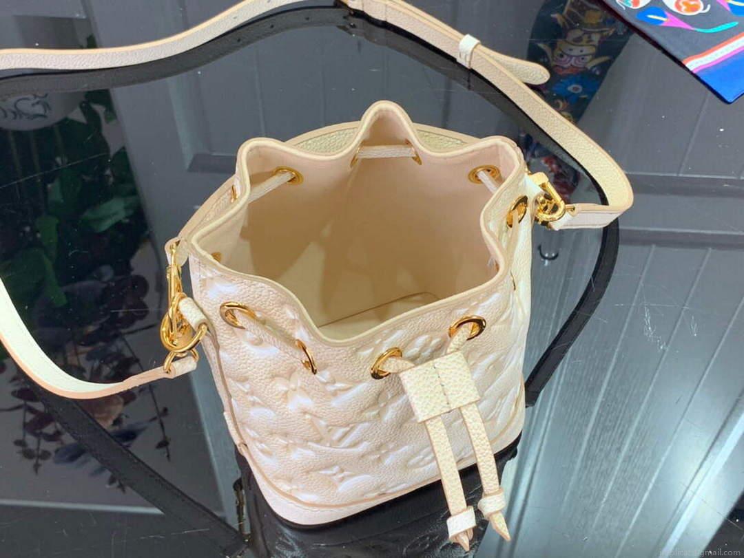 LV M81463 Louis Vuitton NANO NOÉ Bucket Bag Light Beige