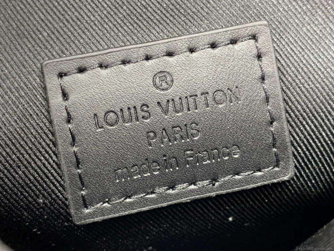 LV M81523 Louis Vuitton S-Lock Vertical Wearable Wallet Monogram eclipse